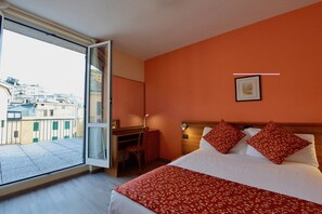 Ropa de cama de alta calidad y minibar