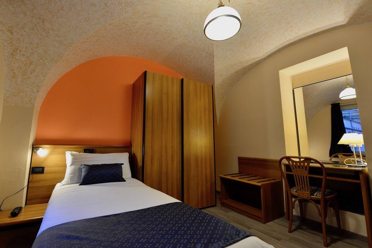 Ropa de cama de alta calidad y minibar 