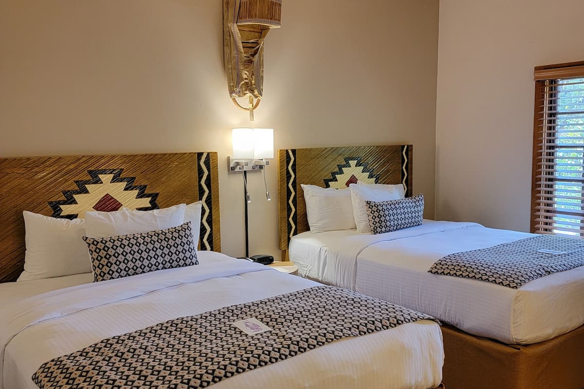 Premium bedding, pillowtop beds, minibar, in-room safe