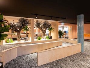 Exterior - Novotel Mâcon Nord – Porte de Bourgogne (Macon)