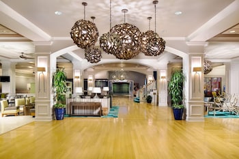 Hotel entrance and lobby at Wyndham Lake Buena Vista – Disney Springs® Area