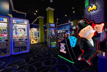 Arcade at Wyndham Lake Buena Vista – Disney Springs® Area