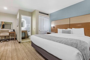 Caja de seguridad en la habitación y escritorio 