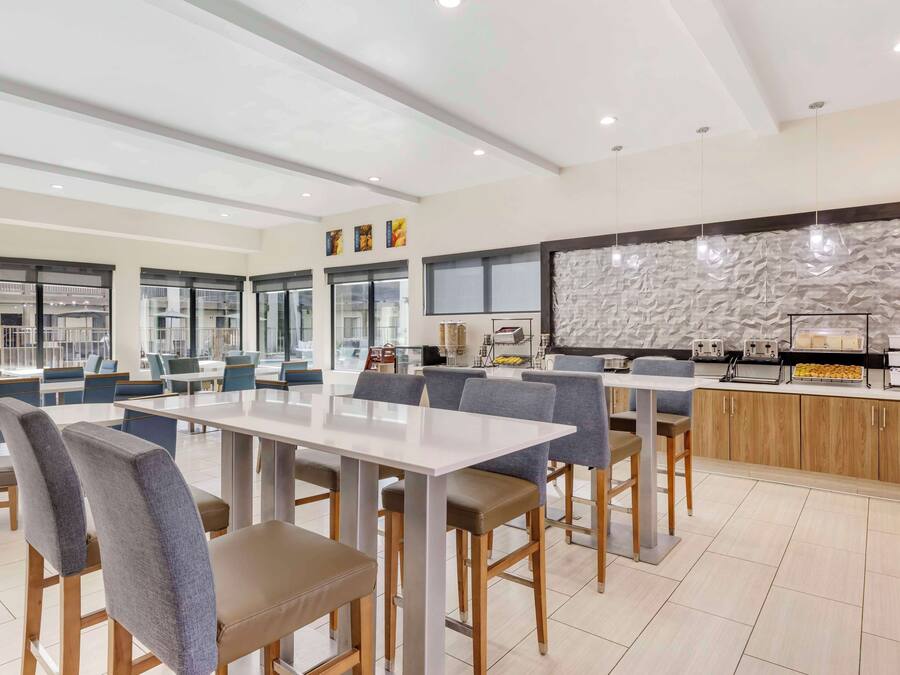 Desayuno completo incluido