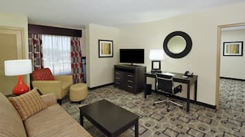 Pillowtop beds, in-room safe, desk, blackout drapes