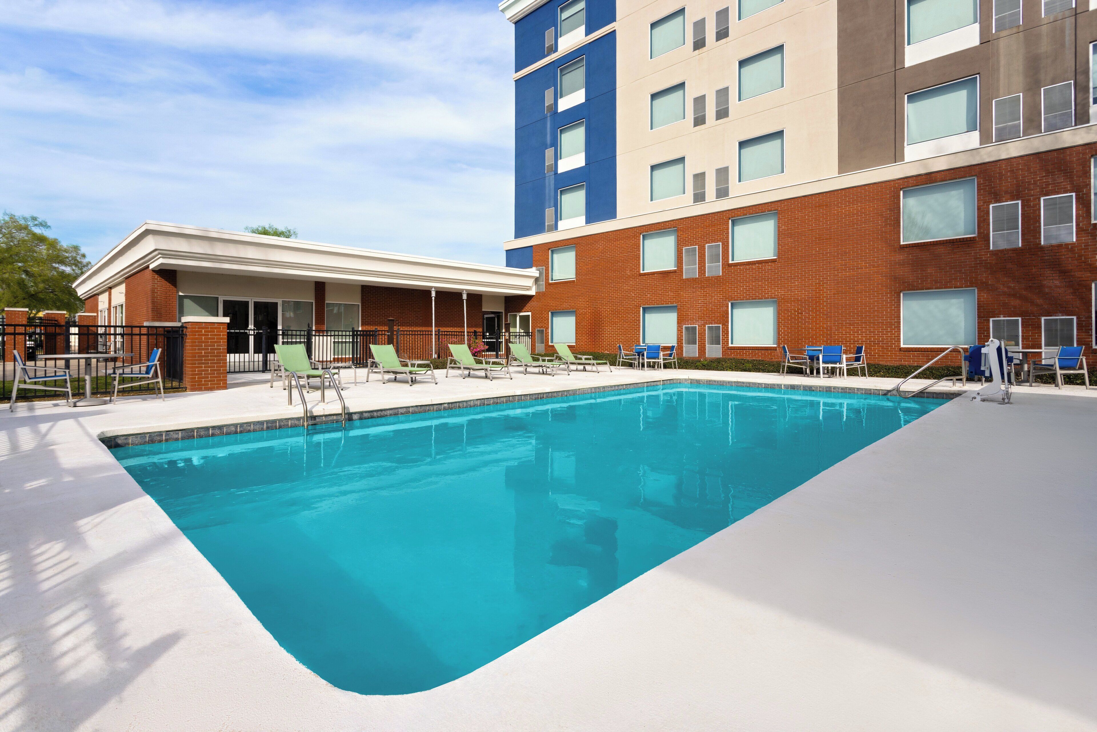 outdoor pool, pool loungers