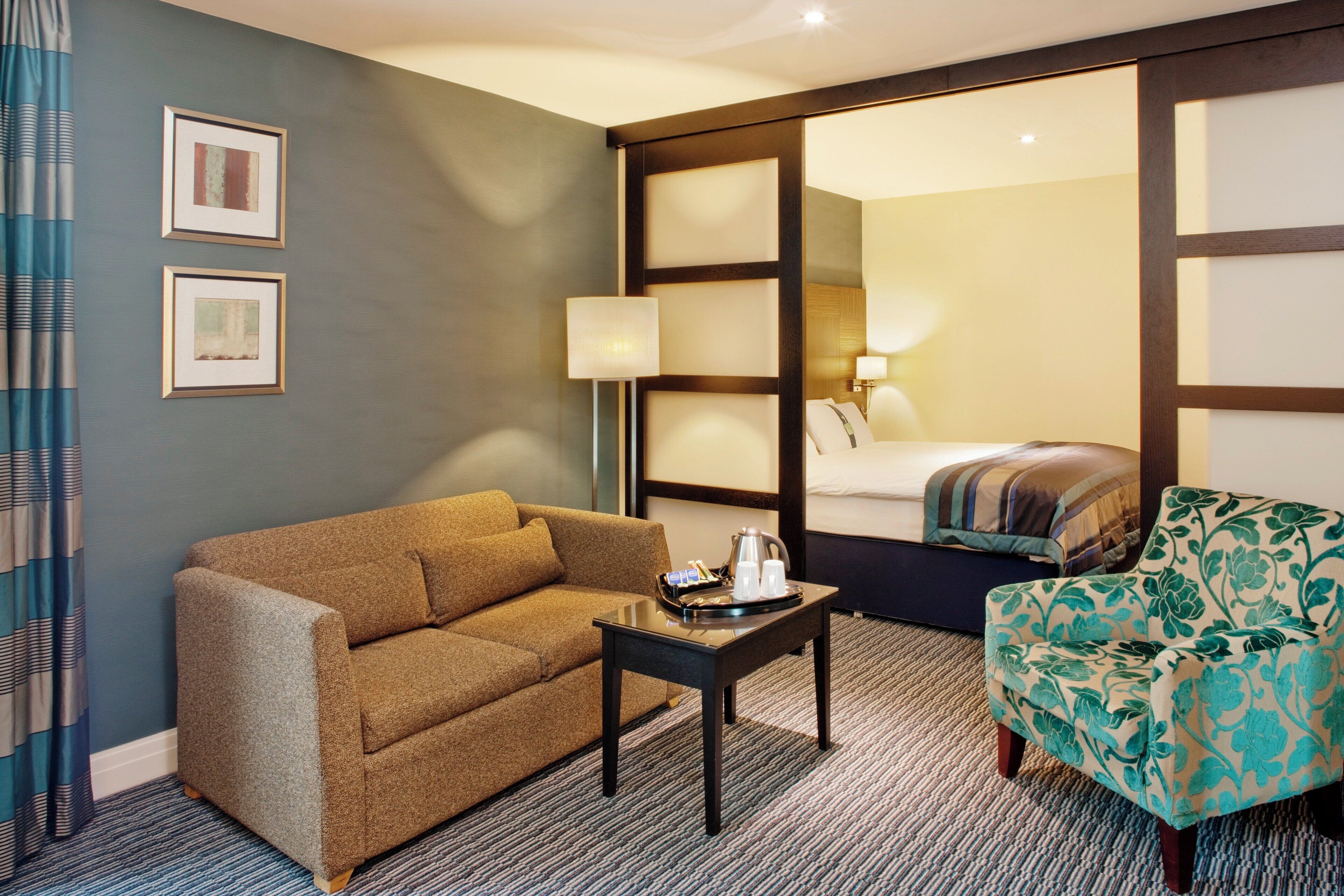Suite (1 Bedroom with Sofa Bed) | Desk, blackout drapes, soundproofing, iron/ironing board (on request)