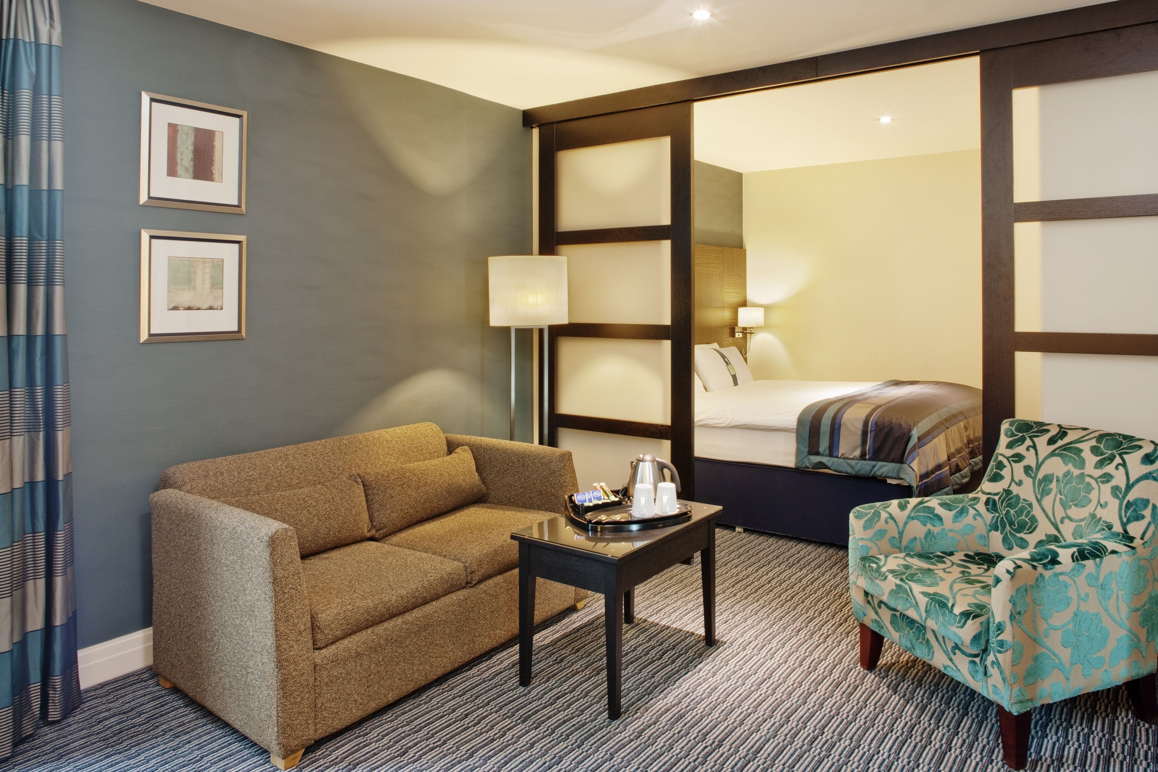 스위트 (1 Bedroom with Sofa Bed) | 책상, 암막 커튼, 방음 설비, 다리미/다리미판