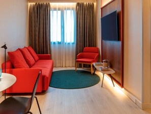 Superior-Zimmer, 1 Doppelbett und Schlafsofa (Lounge)