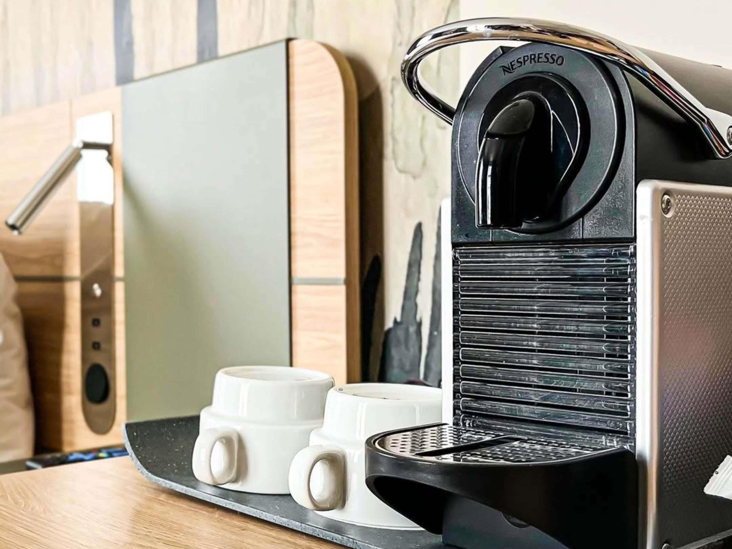 Hypo-allergenic bedding, down duvets, Select Comfort beds, minibar