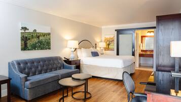 Standard Room, 1 King Bed, Non Smoking, Refrigerator (with Sofabed) | In-room safe, desk, laptop workspace, blackout drapes