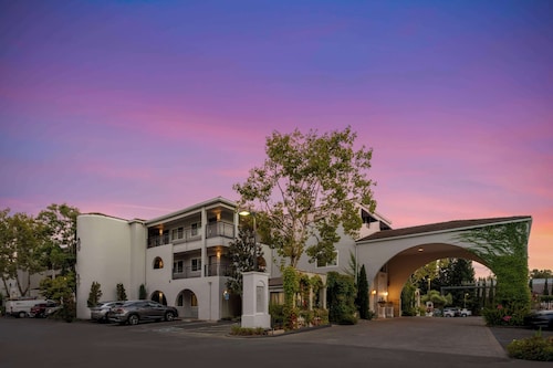 Best Western Dry Creek Inn