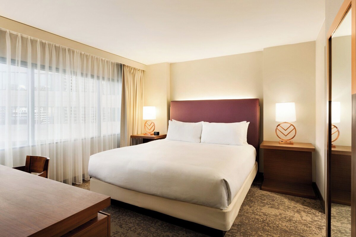 1 dormitorio y ropa de cama de alta calidad