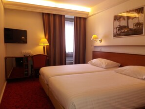 Twin Room - Hotel Astoria (Geneva)