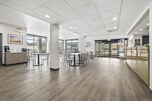 Red Lion Inn & Suites Deschutes River Bend