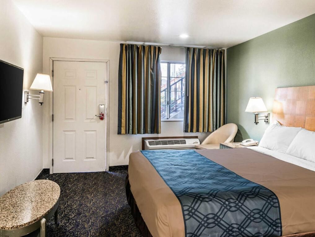Pillow-top beds, in-room safe, desk, blackout curtains