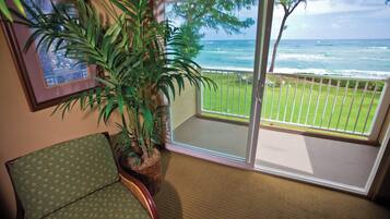 Standard Room, 1 Bedroom, Oceanfront | Balcony view