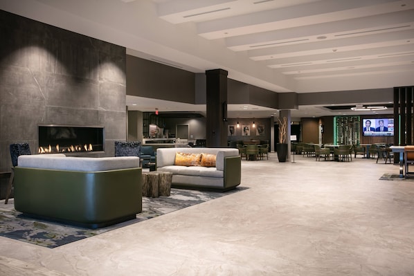 Lobby-lounge