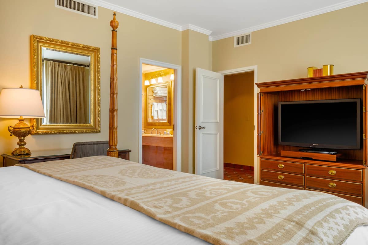 Appartement Penthouse luxueux, 1 très grand lit | Literie de qualité, minibar, coffre-fort, bureau