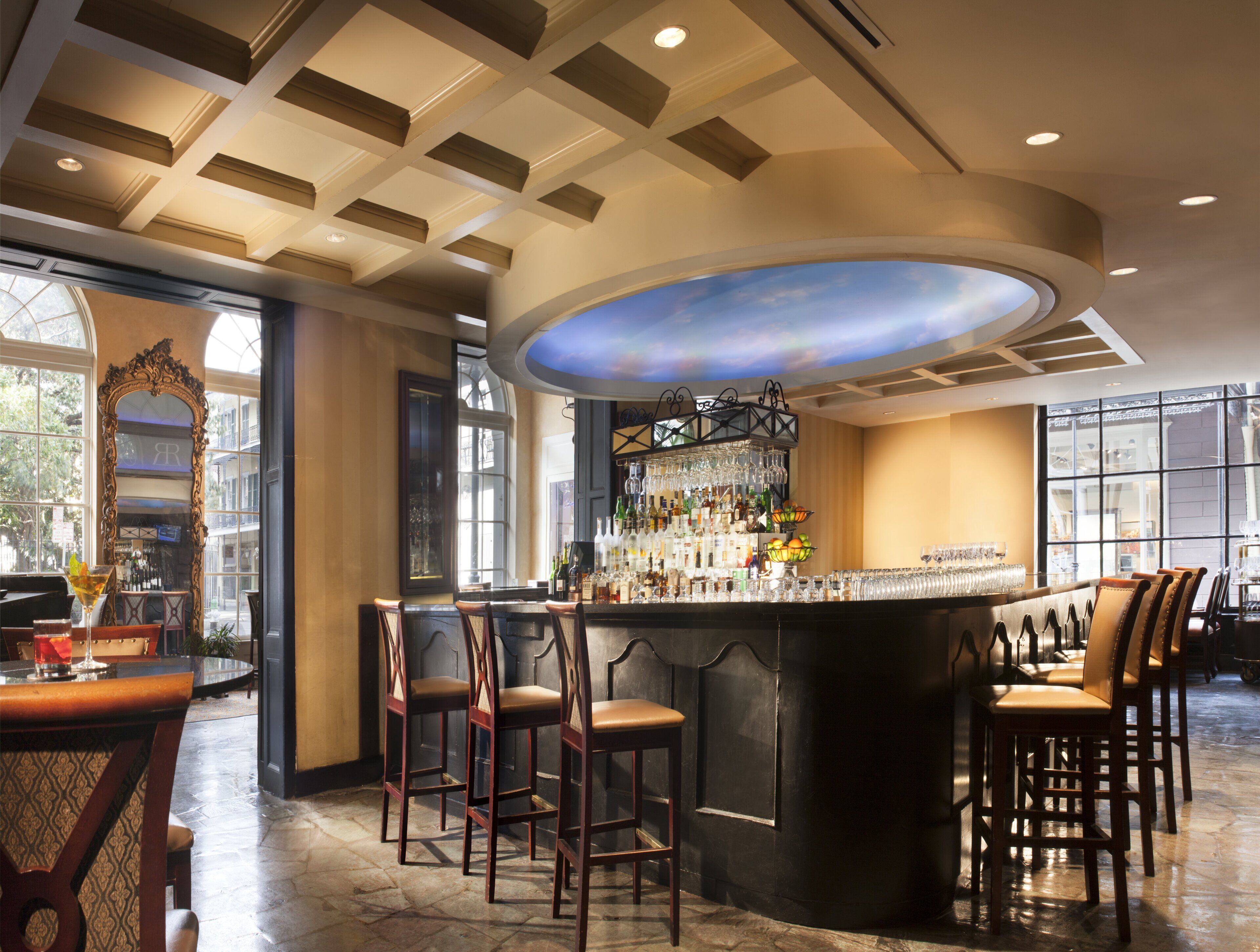 2 bars/lounges, poolside bar