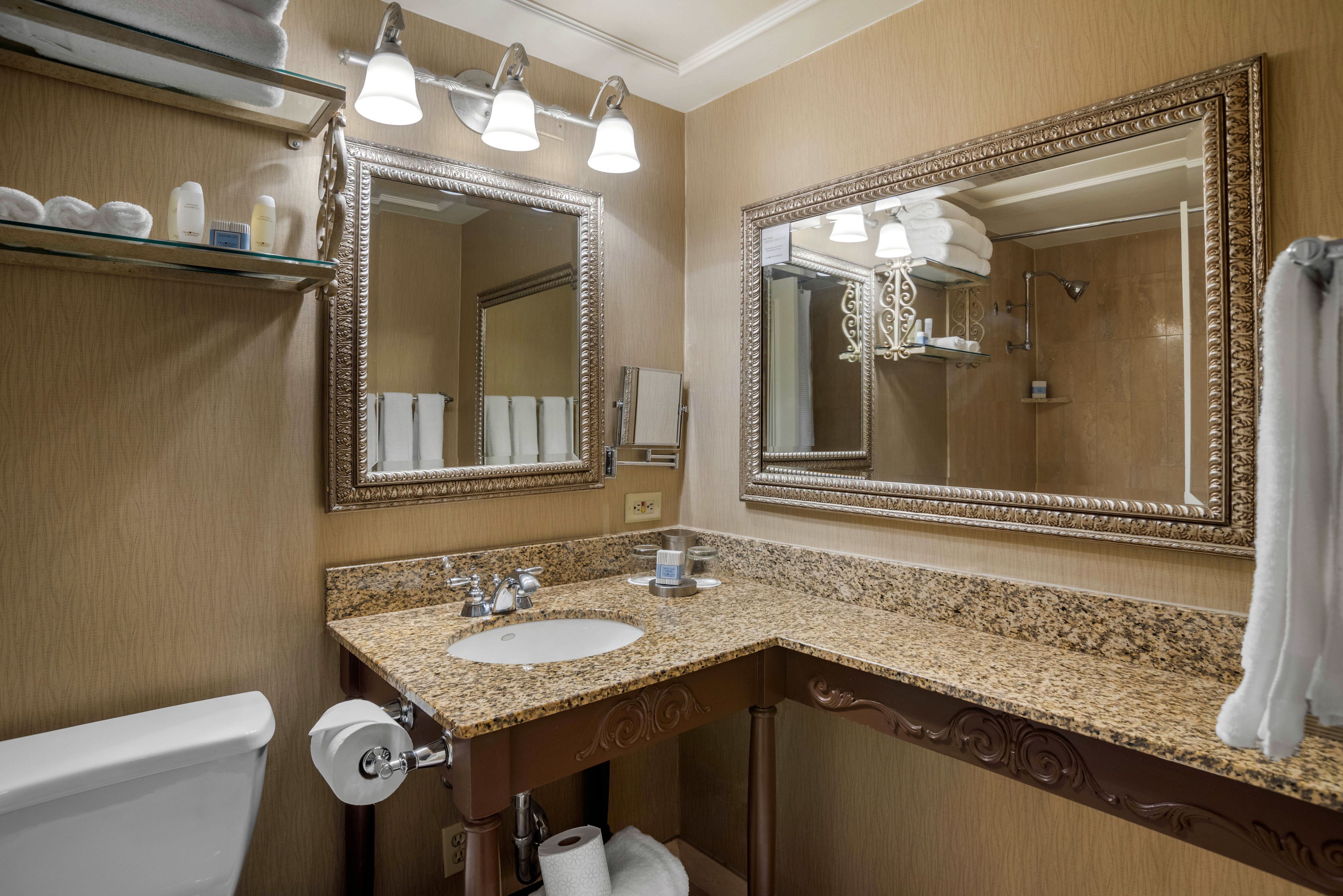 suite, 1 bedroom, non smoking | bathroom | eco-friendly toiletries, hair dryer, bathrobes, towels