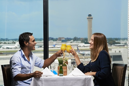 Breakfast, lunch and dinner served. Miami International Airport Hotel