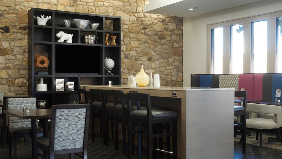 Holiday Inn Express Hickory-Hickory Mart by IHG
