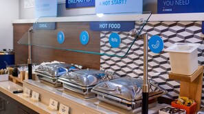 Petit déjeuner buffet compris tous les jours