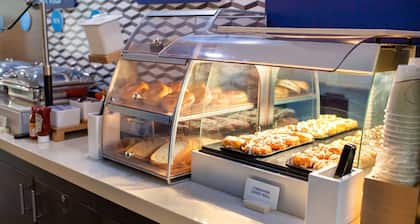 Holiday Inn Express Hickory-Hickory Mart by IHG