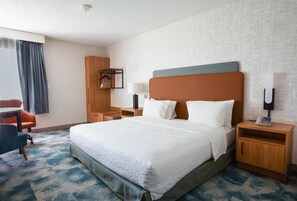 Room, 1 King Bed, Accessible, Non Smoking | Hypo-allergenic bedding, in-room safe, desk, laptop workspace - Hampton Inn Salt Lake City-North (Woods Cross)