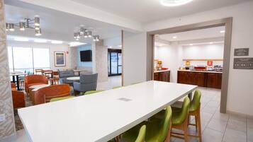 Free daily buffet breakfast