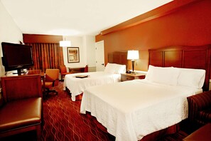 Suite, 2 Queen Beds, Non Smoking