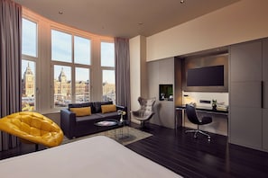 Junior Suite, 1 King Bed