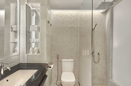 Vibe Hotel Singapore Orchard - Image 22
