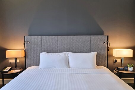 Vibe Hotel Singapore Orchard - Image 11