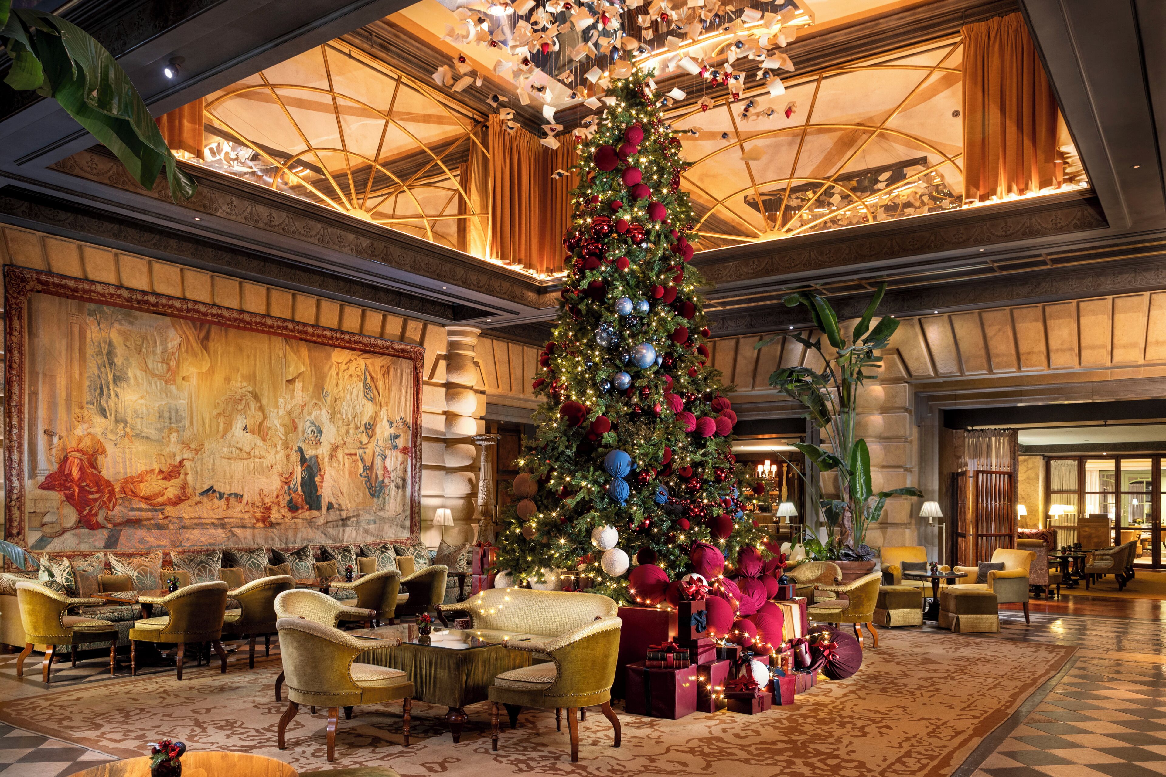 4 restaurants, breakfast, lunch, dinner served; Mediterranean cuisine