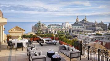 Suite Carré d'Or | Premium bedding, minibar, in-room safe, desk