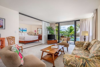 Suite, 2 Bedrooms, 2 Bathrooms, Oceanfront | Living area | 40-inch TV with cable channels, DVD player at Aston Kona by the Sea