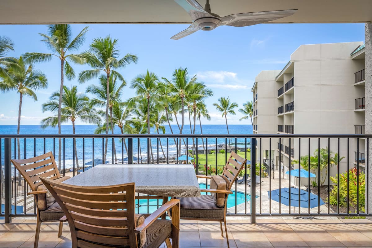 Suite, 1 Bedroom, Oceanfront (2 Bathrooms) | Teres/patio