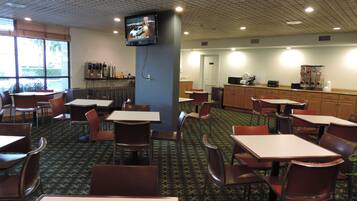 Desayuno continental incluido todos los días