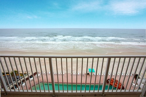 Harbour Beach Oceanfront Resort