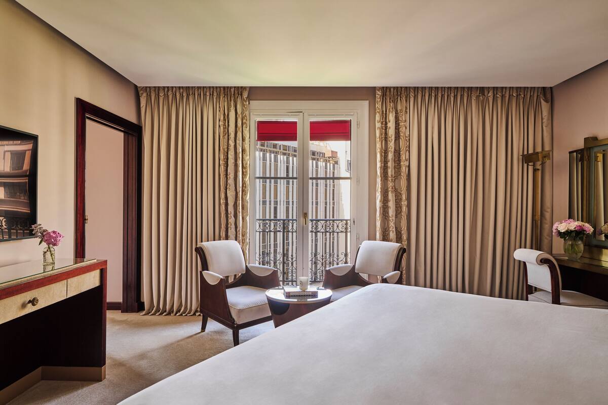 Superior Suite | Premium bedding, down comforters, Select Comfort beds