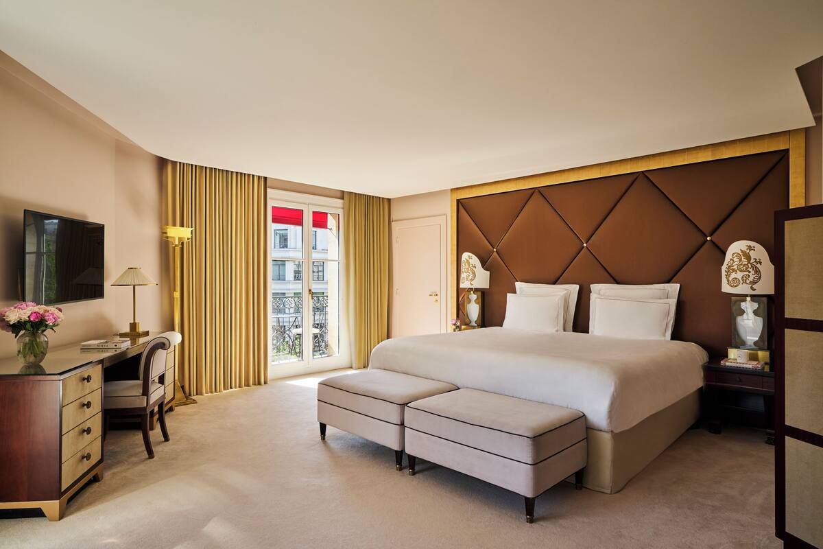 Junior Suite (Deluxe) | Premium bedding, down comforters, Select Comfort beds
