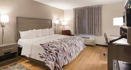 Red Roof Inn Shamrock