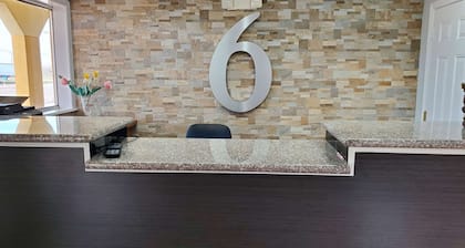 Motel 6 Shamrock, TX