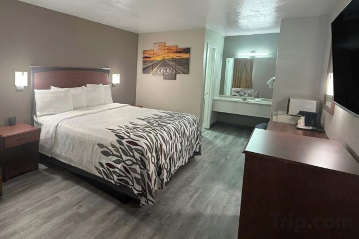 Superior King Room - Non-Smoking