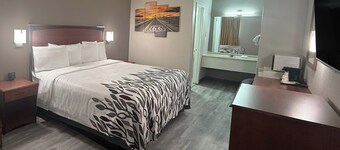 Red Roof Inn Shamrock