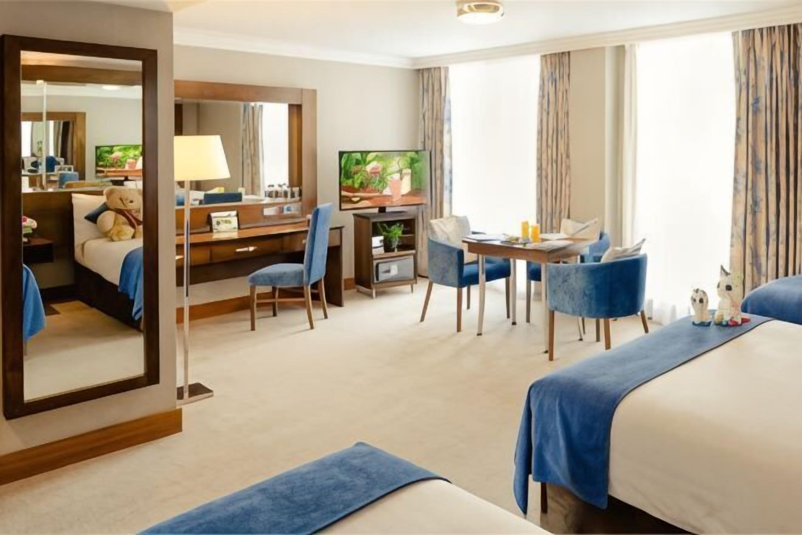 Premium bedding, in-room safe, desk, soundproofing