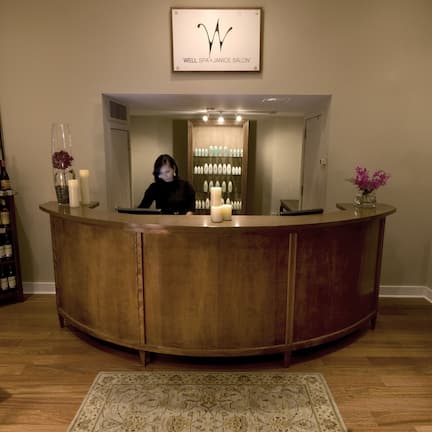 Couples treatment rooms, hot tub, steam room, Turkish bath