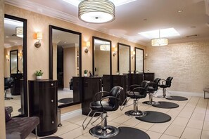 Couples treatment room(s), hot tub, steam room, Turkish bath/hammam